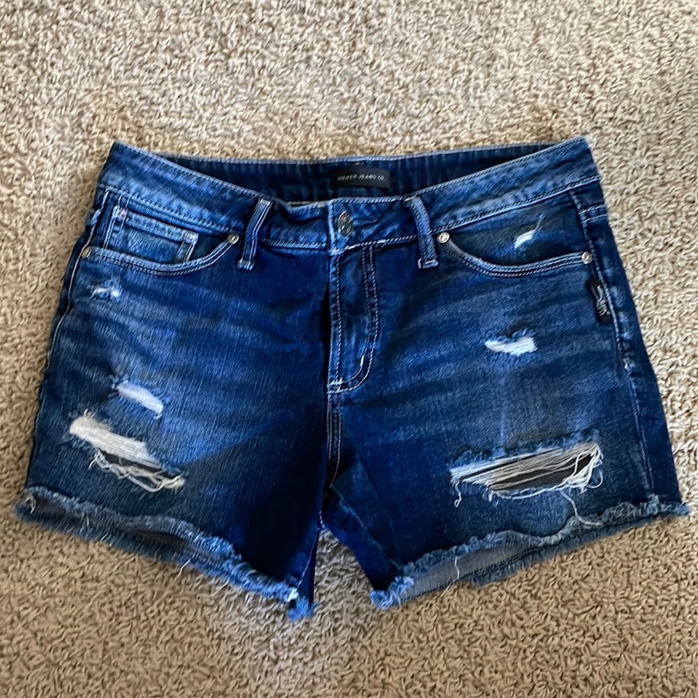 Silver Suki denim shorts size 28